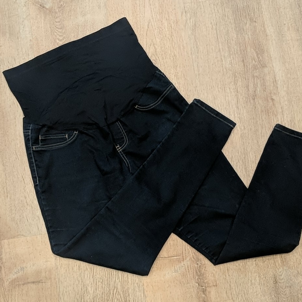 Over the belly maternity jeggings